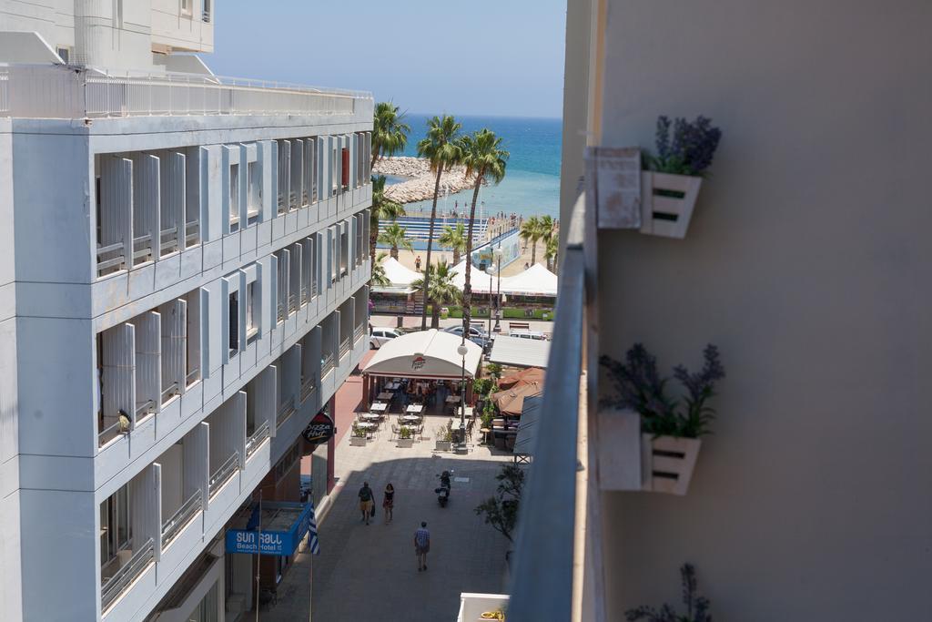 Mama Seaside Apartment Larnaca Exterior foto
